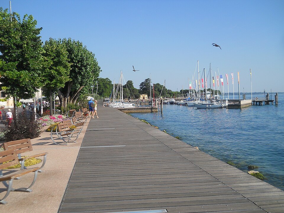 The wooden lakeside promenade and harbor at Bardolino