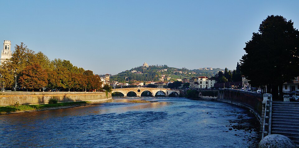 The Adige and the bridge from the embankment