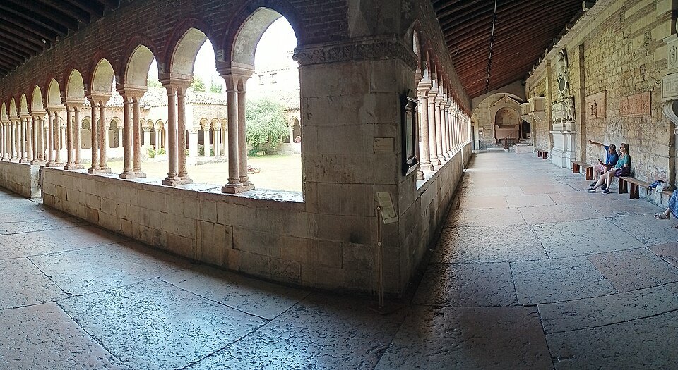 The cloister of San Zeno in a wide view