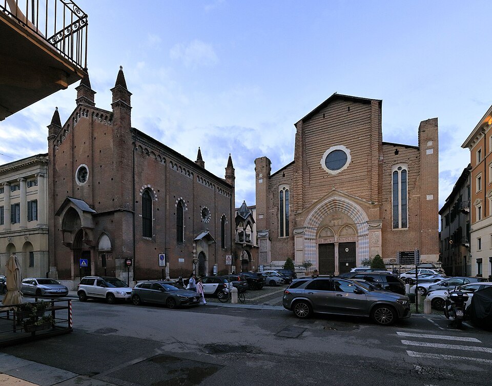Sant'Anastasia and San Pietro Martire side by side